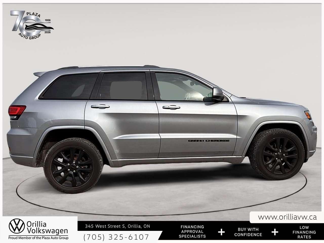 2020 Jeep Grand Cherokee Altitude 4x4   Trailer Tow Group   Power Sunroof / Photo