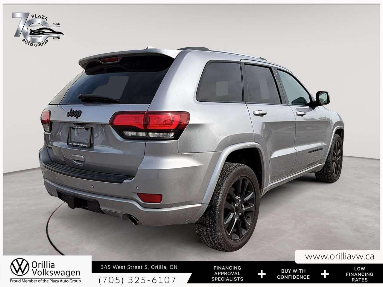 2020 Jeep Grand Cherokee Altitude 4x4   Trailer Tow Group   Power Sunroof / Photo