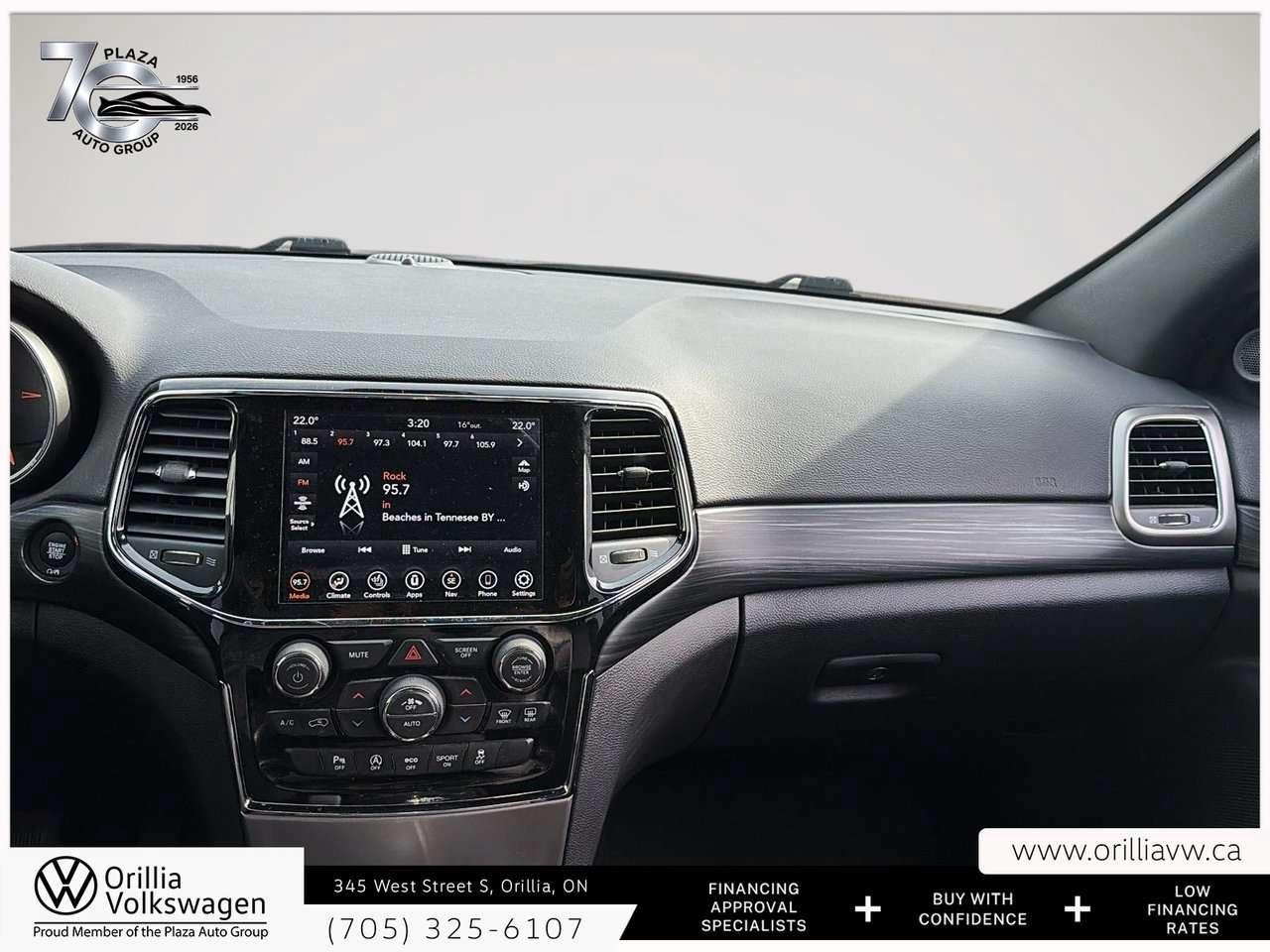 2020 Jeep Grand Cherokee Altitude 4x4   Trailer Tow Group   Power Sunroof / Photo