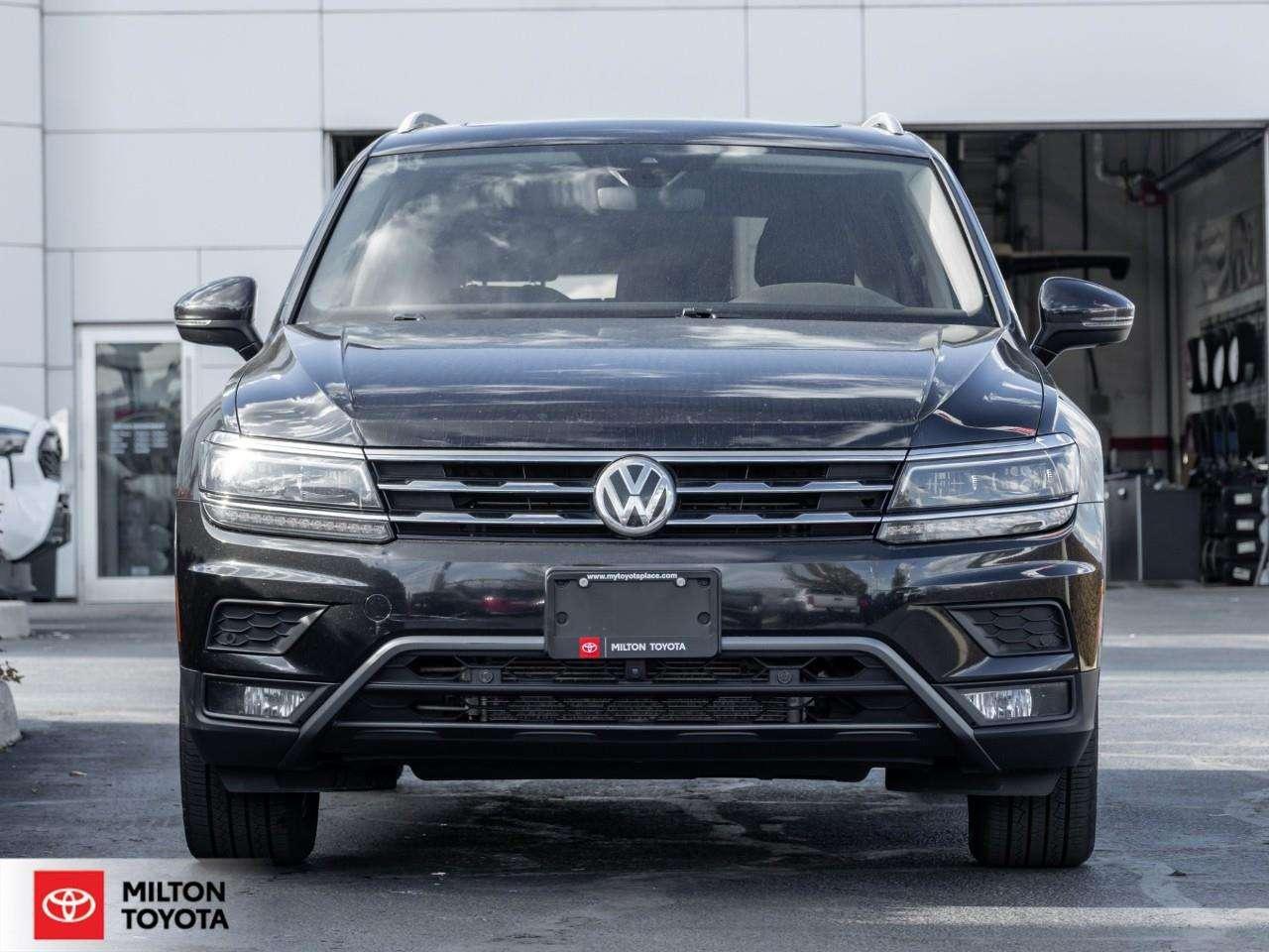 2018 Volkswagen Tiguan LEATHER PANORAMIC SUNROOF HEATED STEERING FENDER AUDIO NEW REAR BRAKE PADS ONE OWNER Highline Photo1
