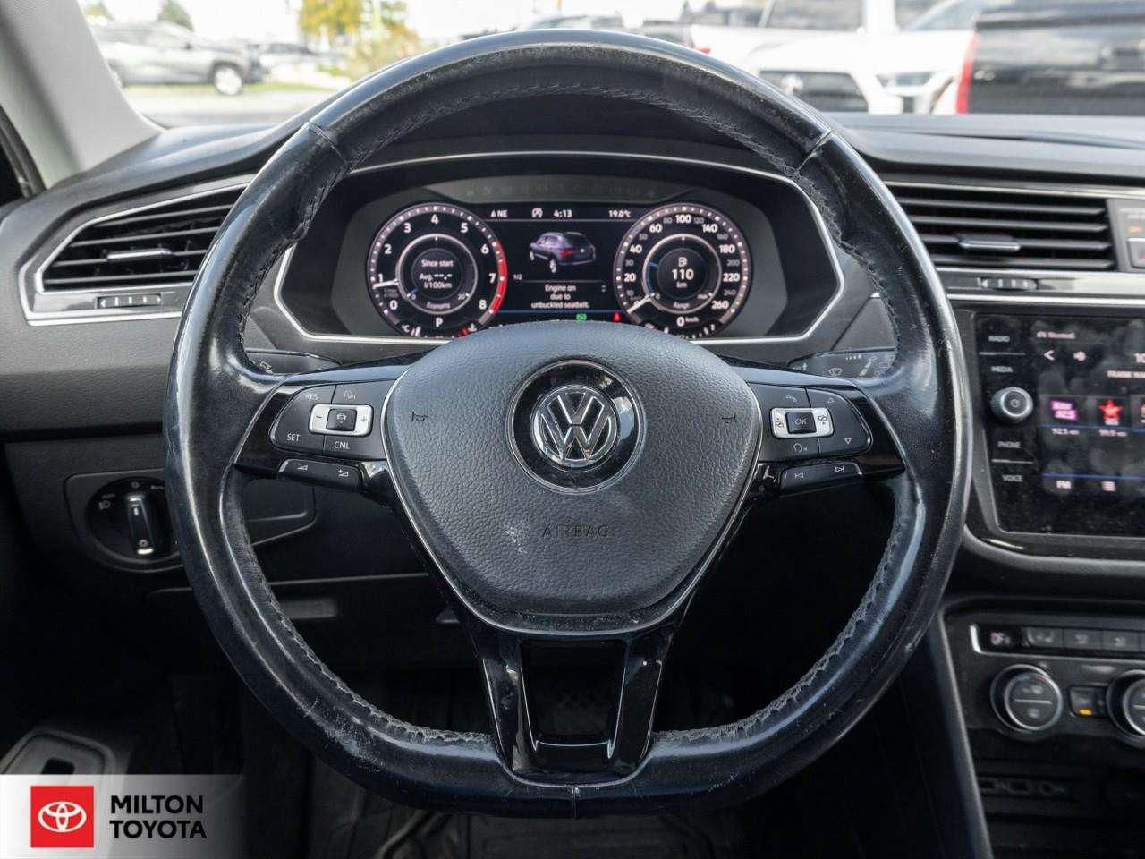 2018 Volkswagen Tiguan LEATHER PANORAMIC SUNROOF HEATED STEERING FENDER AUDIO NEW REAR BRAKE PADS ONE OWNER Highline Photo