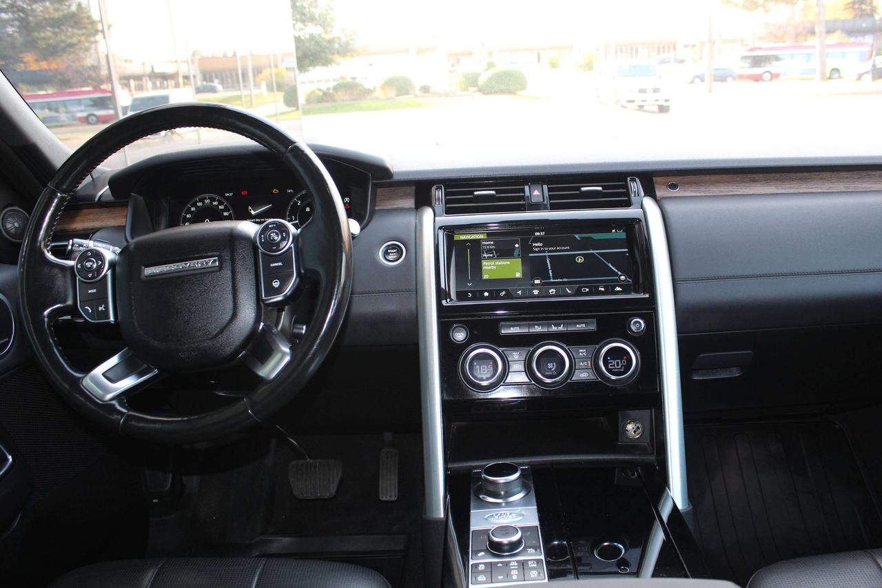 2018 Land Rover Discovery HSE - "7 PASSENGERS" - "3.0L DIESEL" Photo