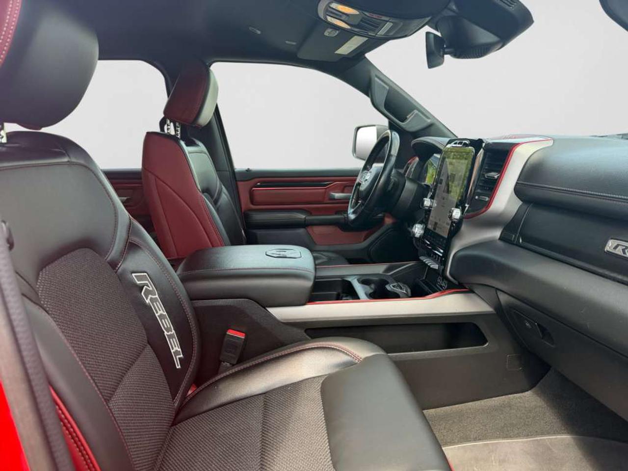 2022 RAM 1500 Rebel 4WD   5.7L HEMI V8! Photo