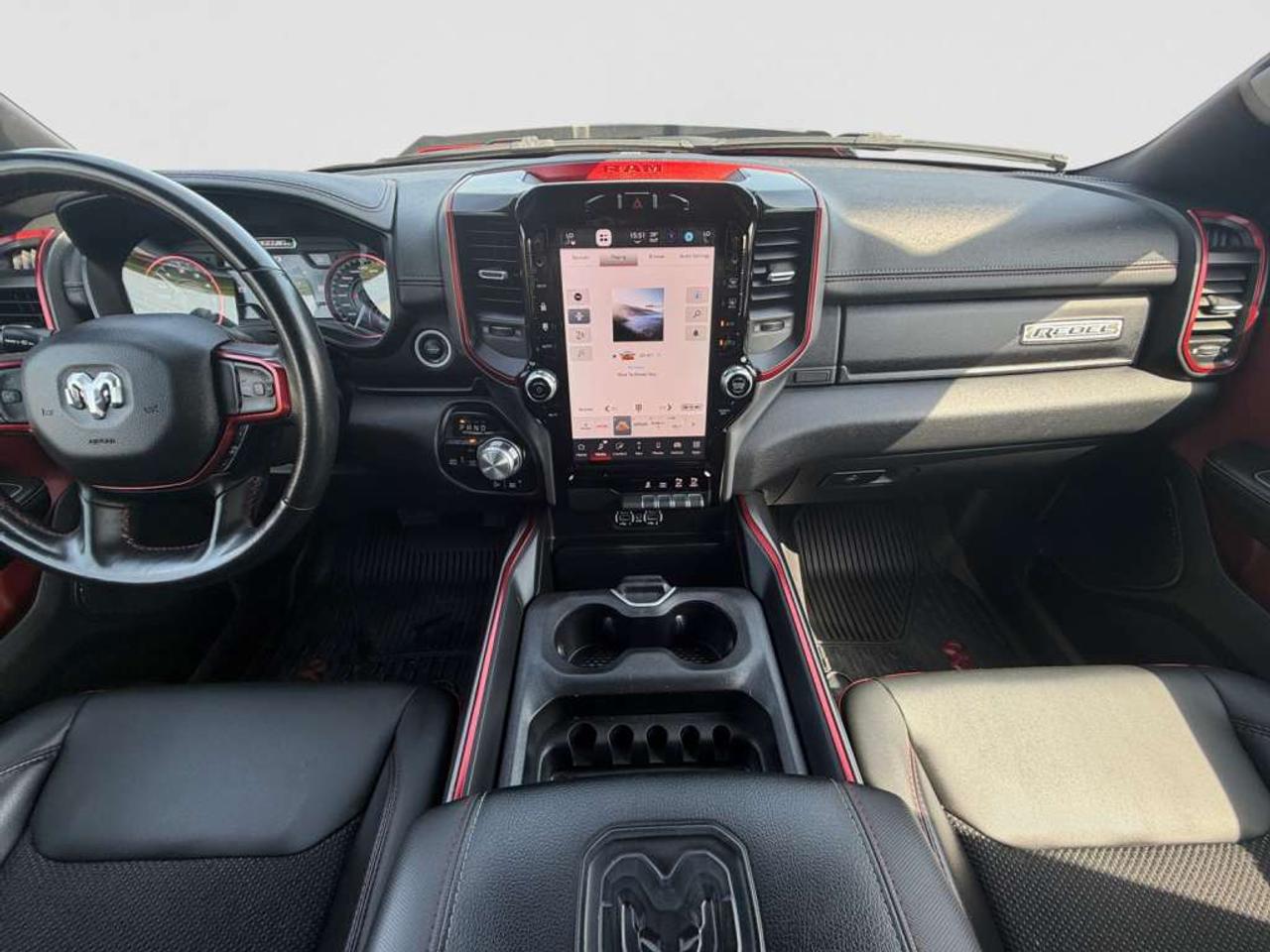 2022 RAM 1500 Rebel 4WD   5.7L HEMI V8! Photo