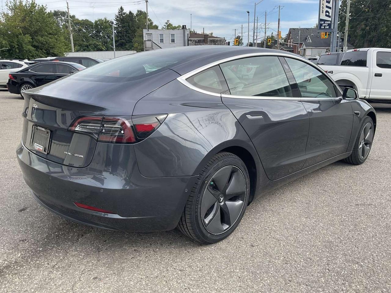 2019 Tesla Model 3 Long Range AWD LEATHER! NAV! CAMERAS! Photo