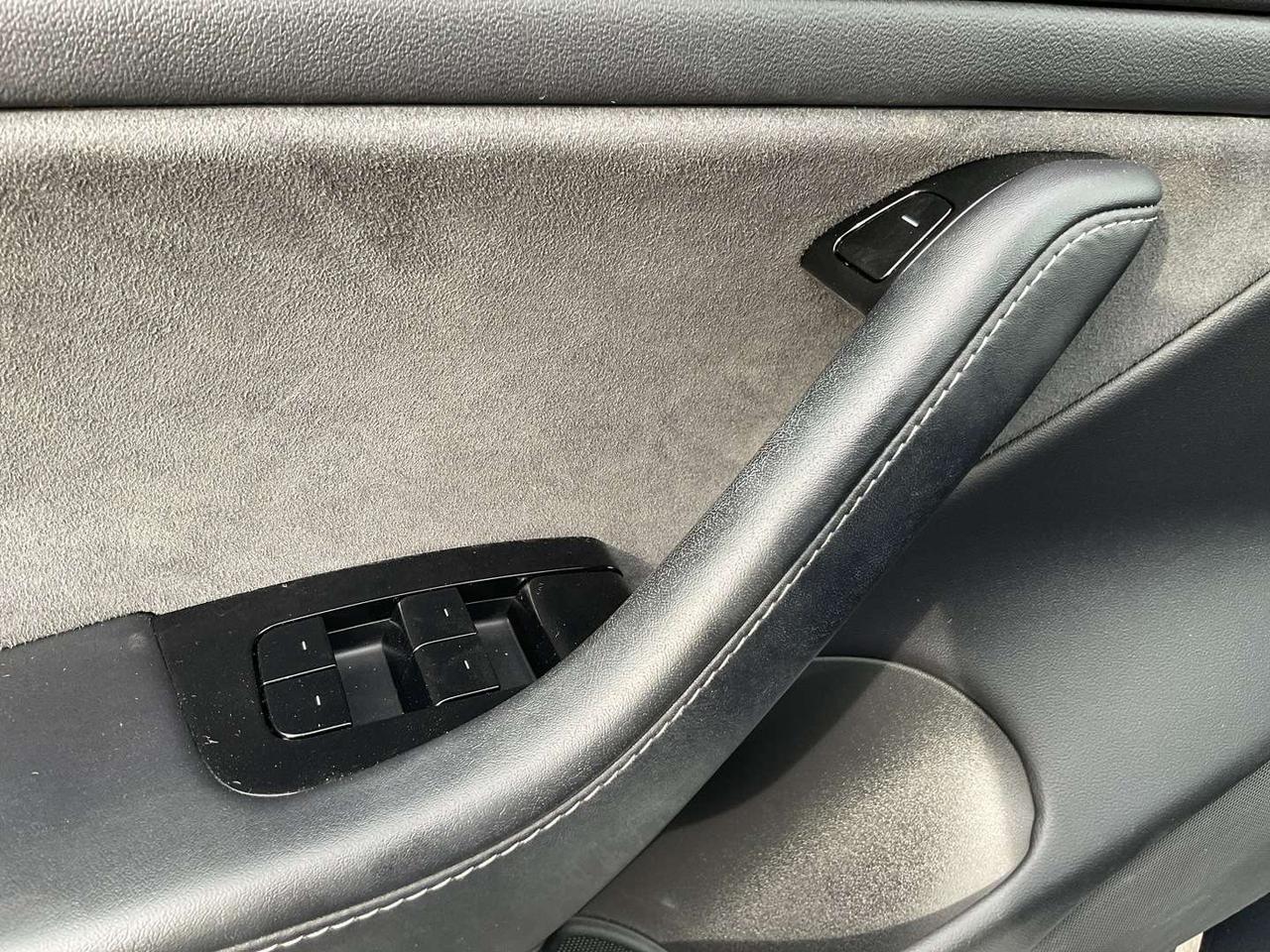 2019 Tesla Model 3 Long Range AWD LEATHER! NAV! CAMERAS! Photo