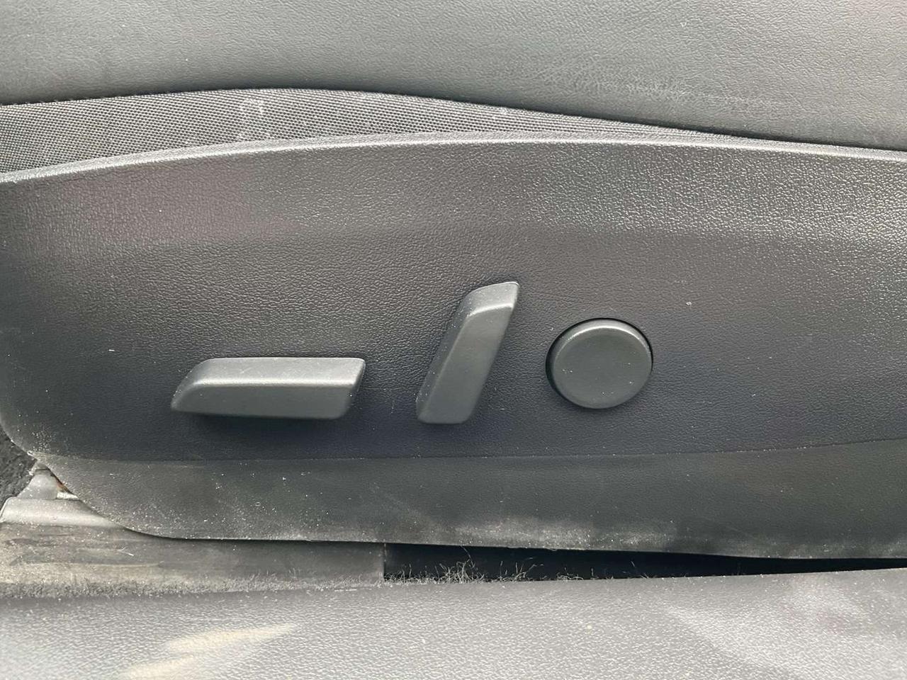 2019 Tesla Model 3 Long Range AWD LEATHER! NAV! CAMERAS! Photo