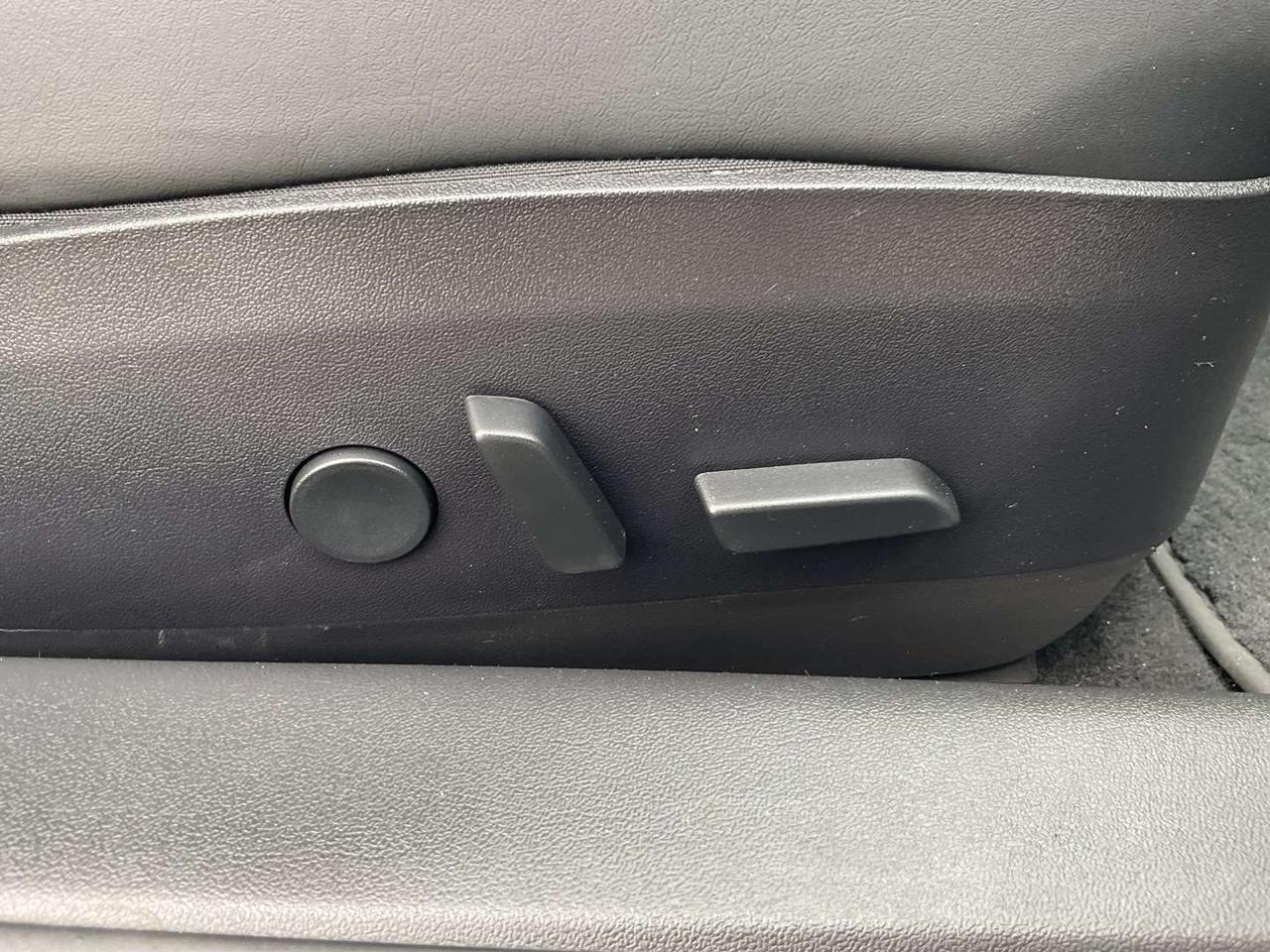 2019 Tesla Model 3 Long Range AWD LEATHER! NAV! CAMERAS! Photo