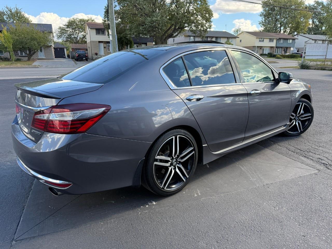 2016 Honda Accord Sedan Sport CVT Photo