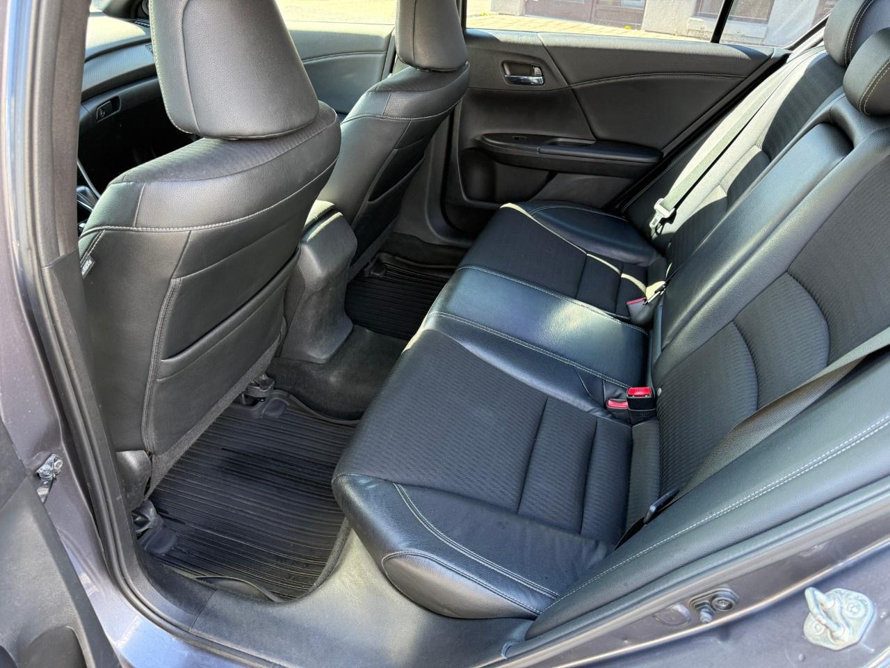 2016 Honda Accord Sedan Sport CVT Photo