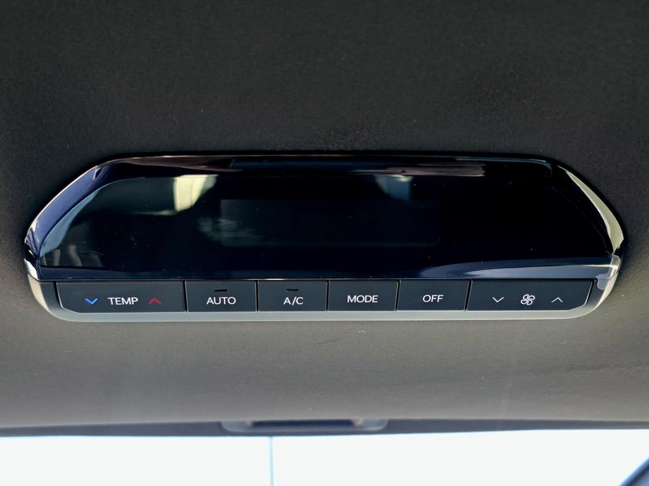 2025 Kia EV9 Land Traction Photo