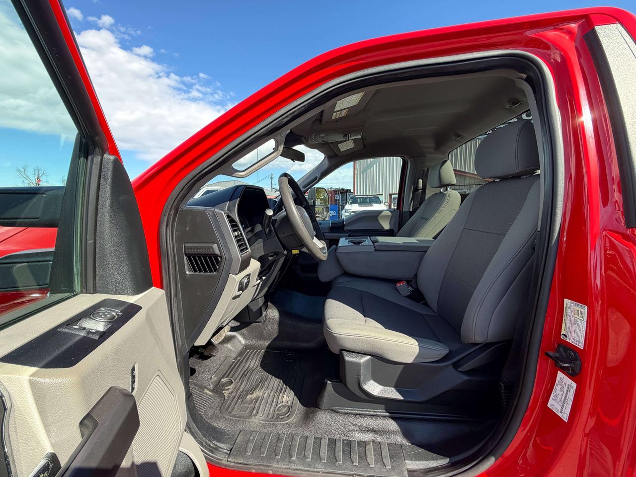 2020 Ford F-250 XLT Photo