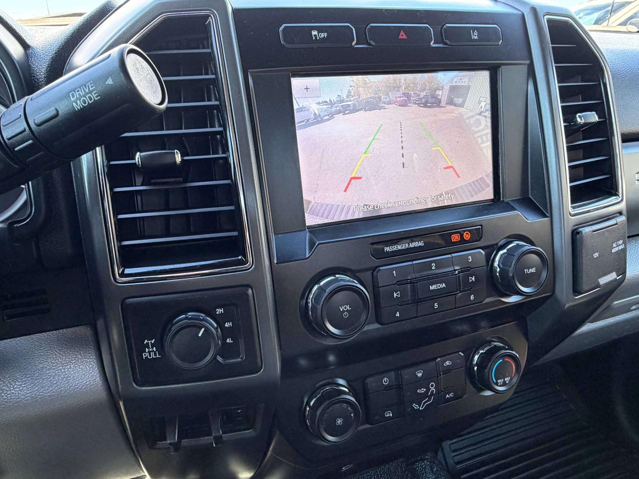 2020 Ford F-250 XLT Photo