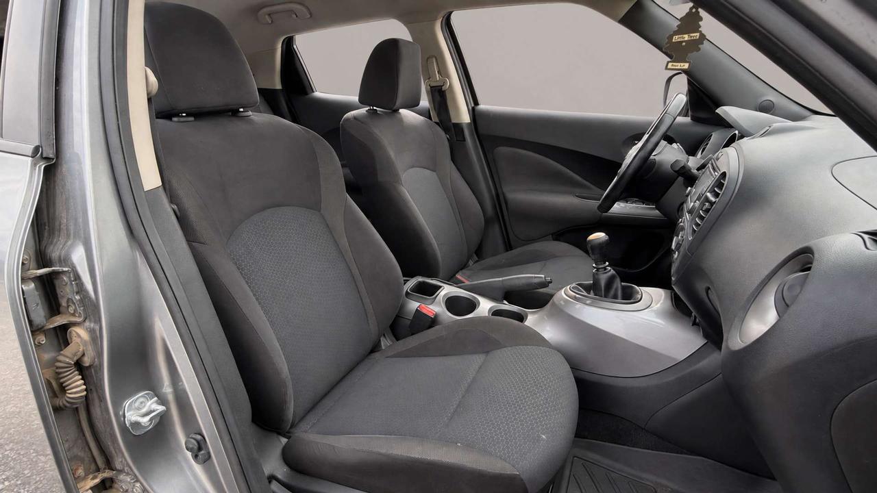 2015 Nissan Juke SV   Certified   One Owner Photo