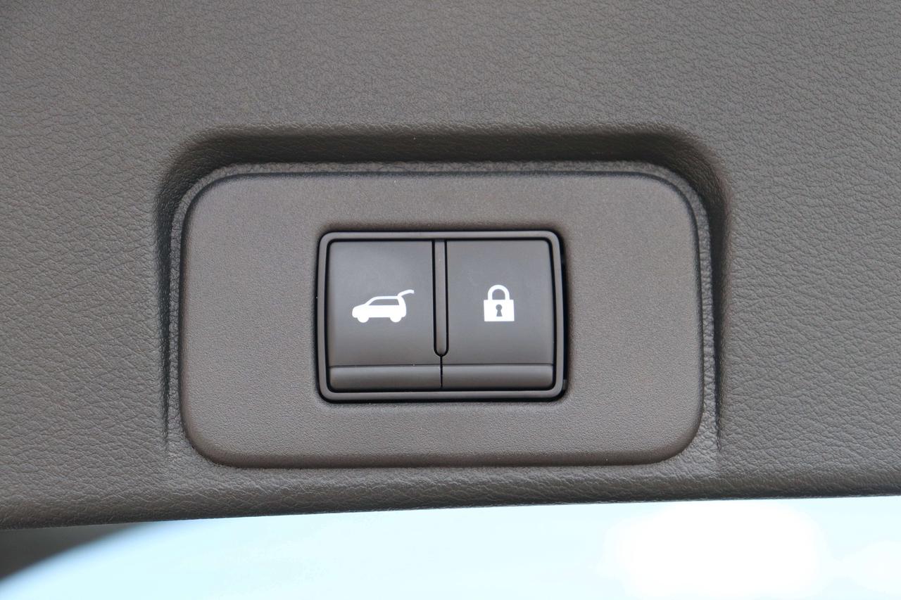 2024 Nissan Rogue SV AWD   SUNROOF   REMOTE STARTER   HEATED SEATS Photo