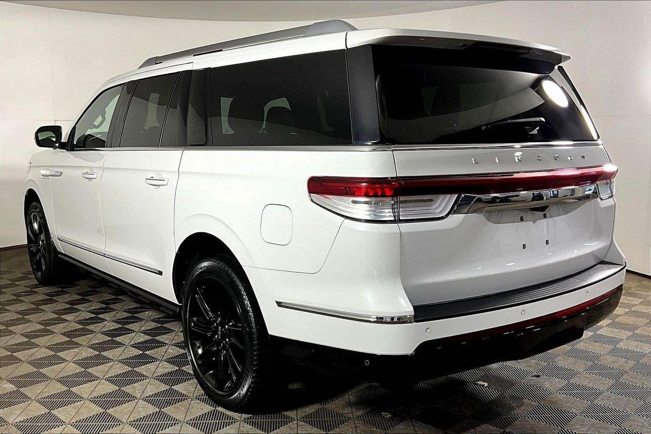 2024 Lincoln Navigator Reserve 4x4 Photo