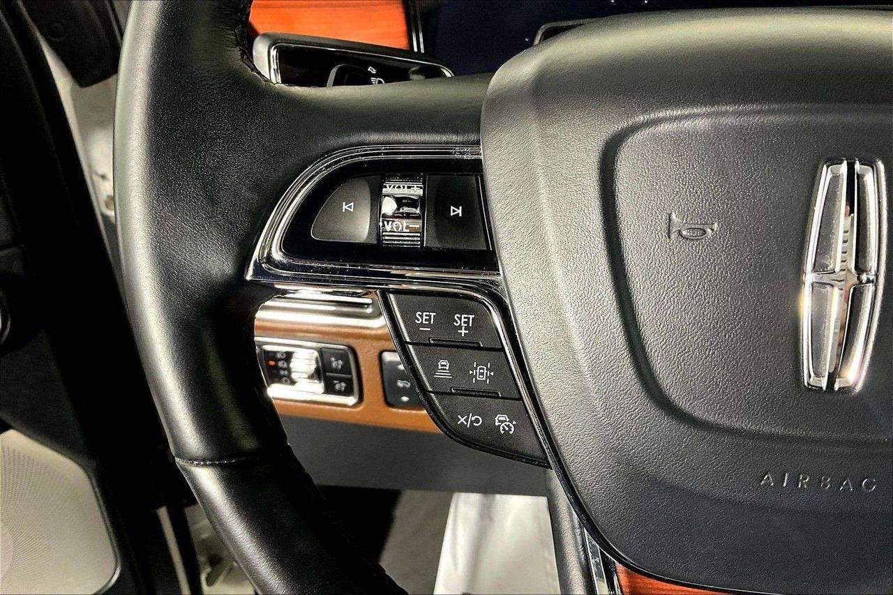 2024 Lincoln Navigator Reserve 4x4 Photo