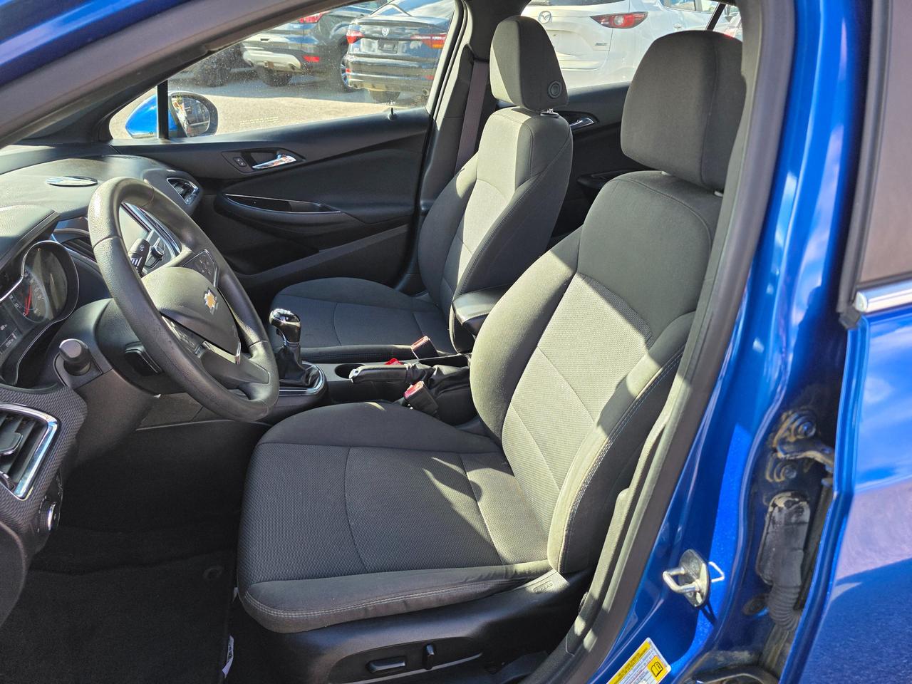 2017 Chevrolet Cruze LT Manual 4dr Sedan Photo