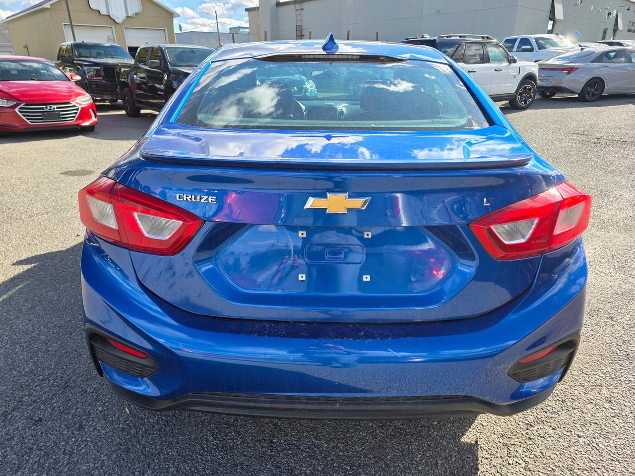 2017 Chevrolet Cruze LT Manual 4dr Sedan Photo
