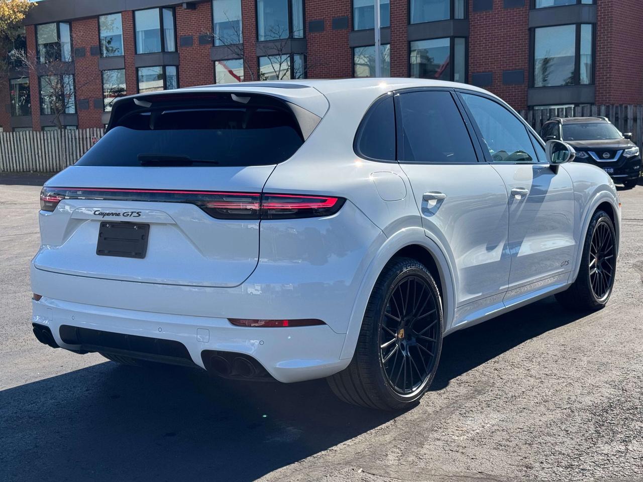 2021 Porsche Cayenne GTS Photo