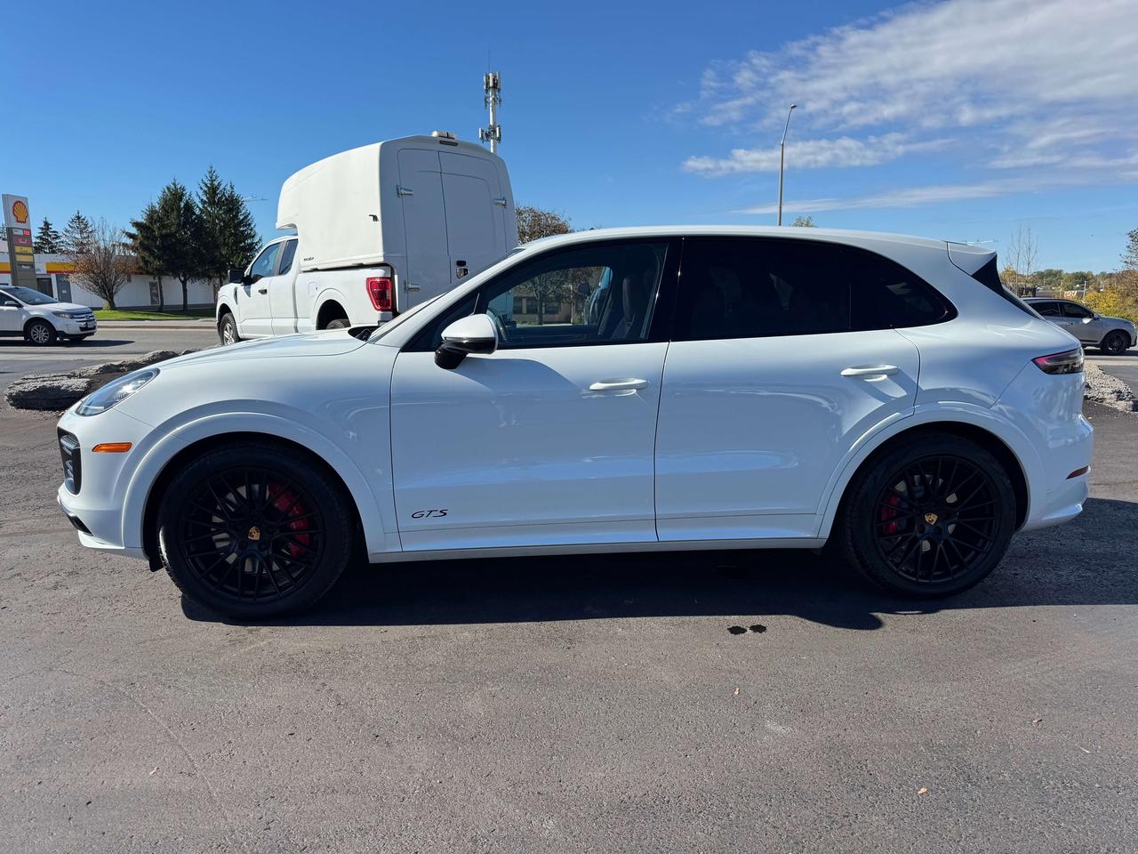 2021 Porsche Cayenne GTS Photo5