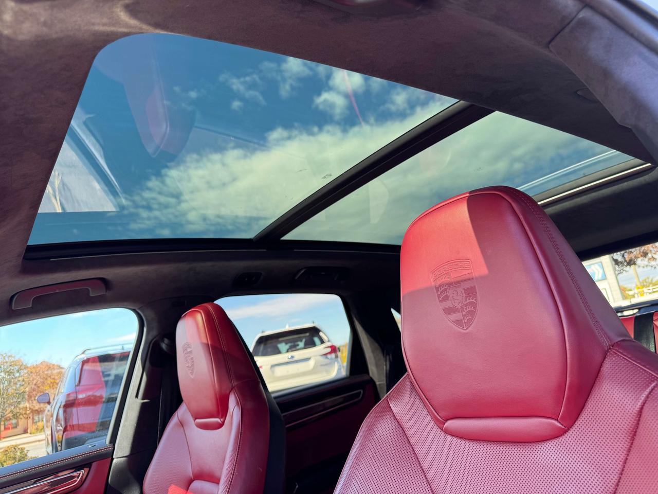 2021 Porsche Cayenne GTS Photo