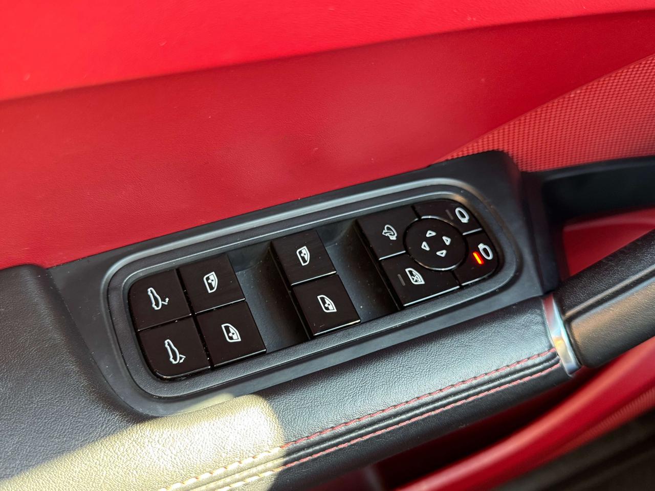 2021 Porsche Cayenne GTS Photo