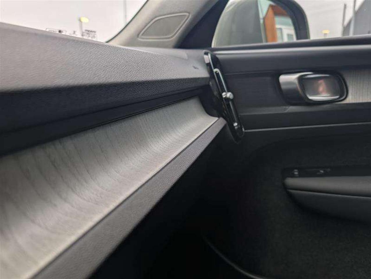 2023 Volvo XC40 B4 Core   AWD   Climate   Sage Green   Clean Photo