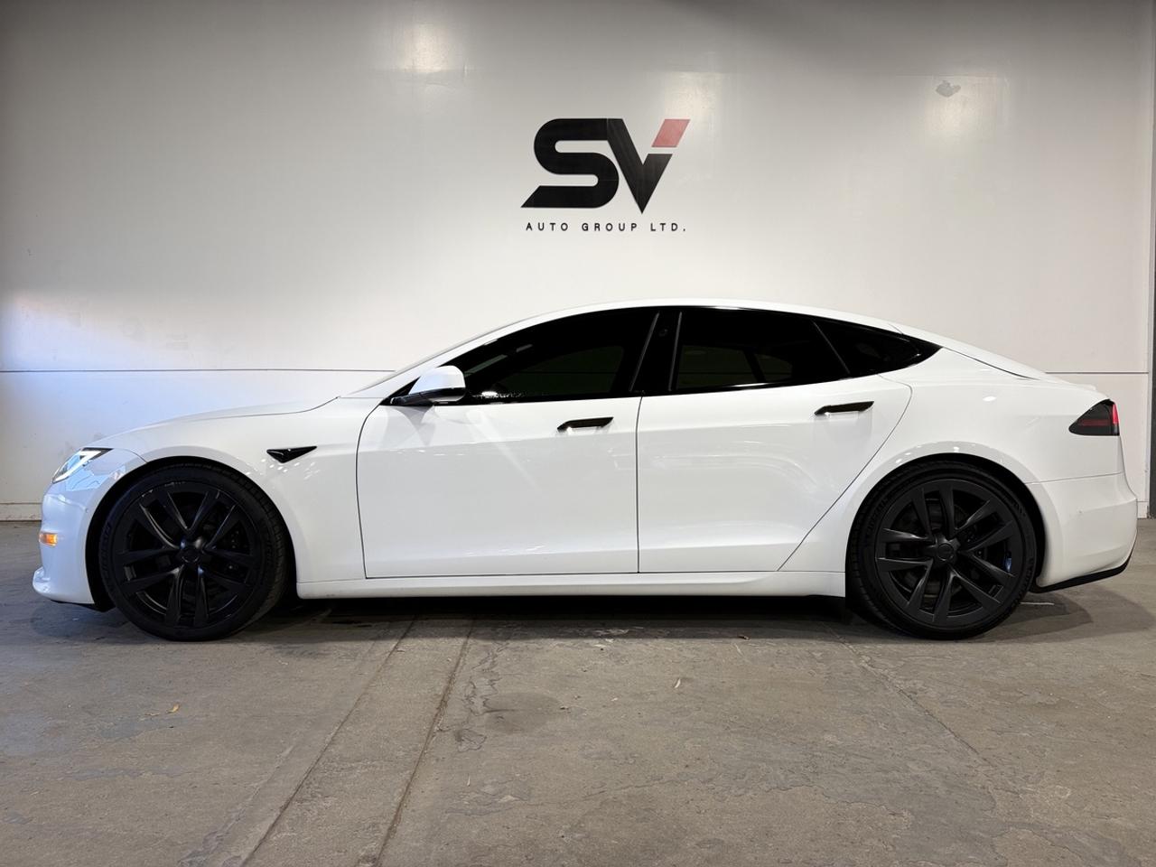 2022 Tesla Model S Long Range Photo1