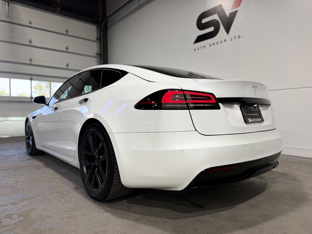 2022 Tesla Model S Long Range Photo