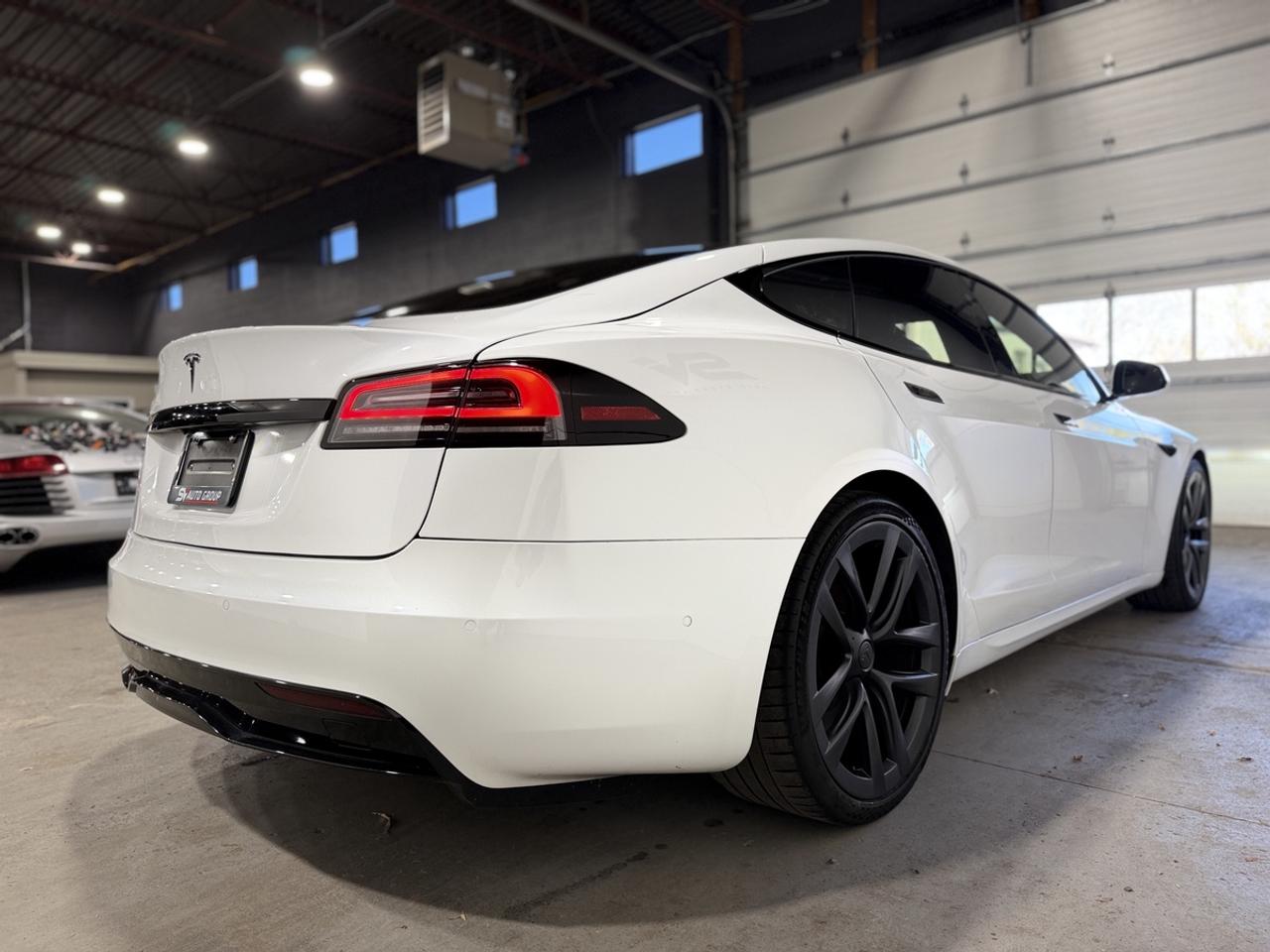 2022 Tesla Model S Long Range Photo