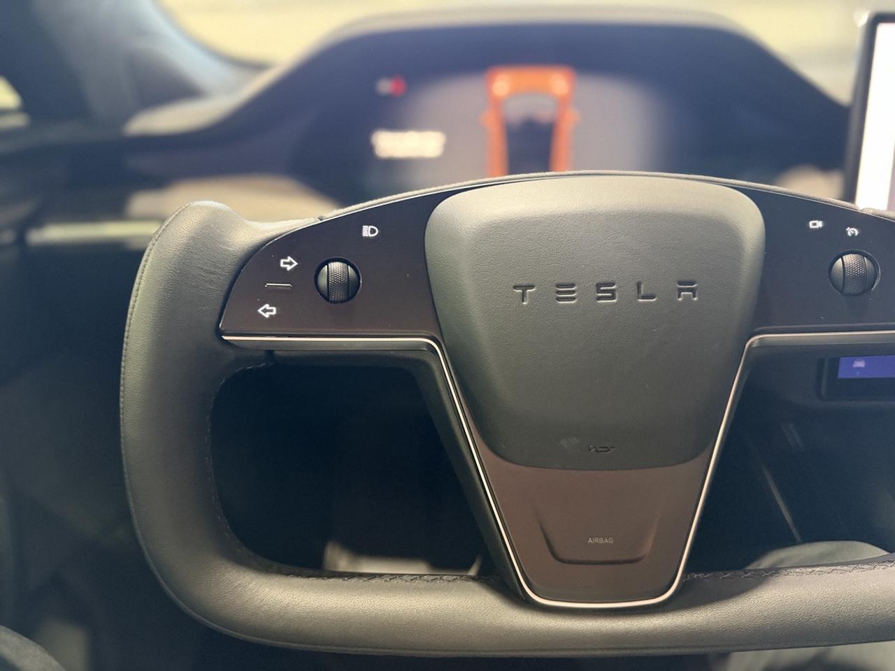2022 Tesla Model S Long Range Photo
