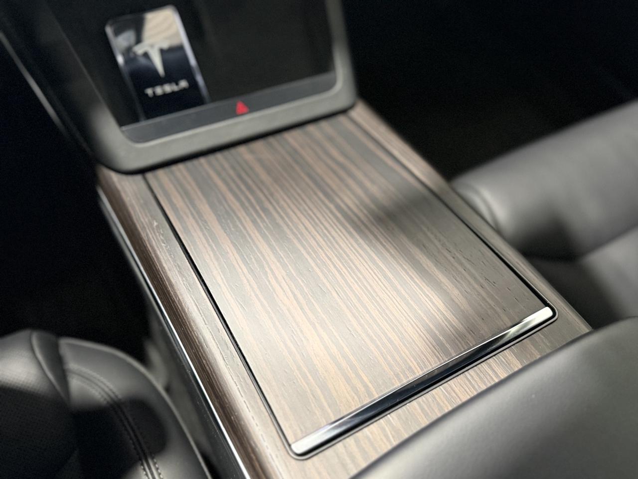 2022 Tesla Model S Long Range Photo