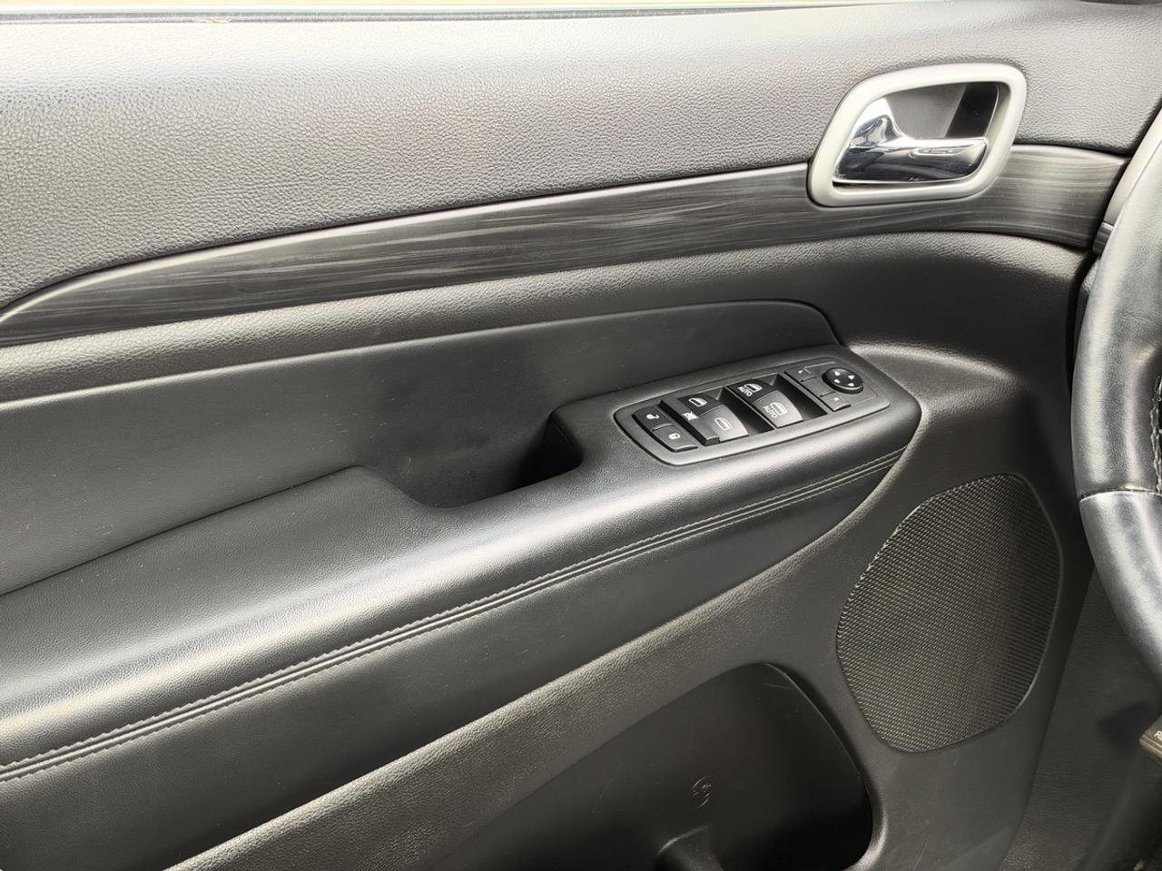 2019 Jeep Grand Cherokee Leredo/NAV/AWD Photo