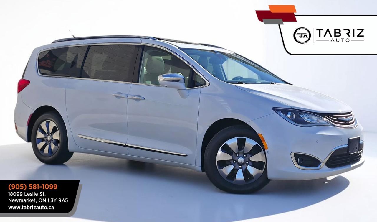 2017 Chrysler Pacifica Hybrid Plug in/Platinum Photo