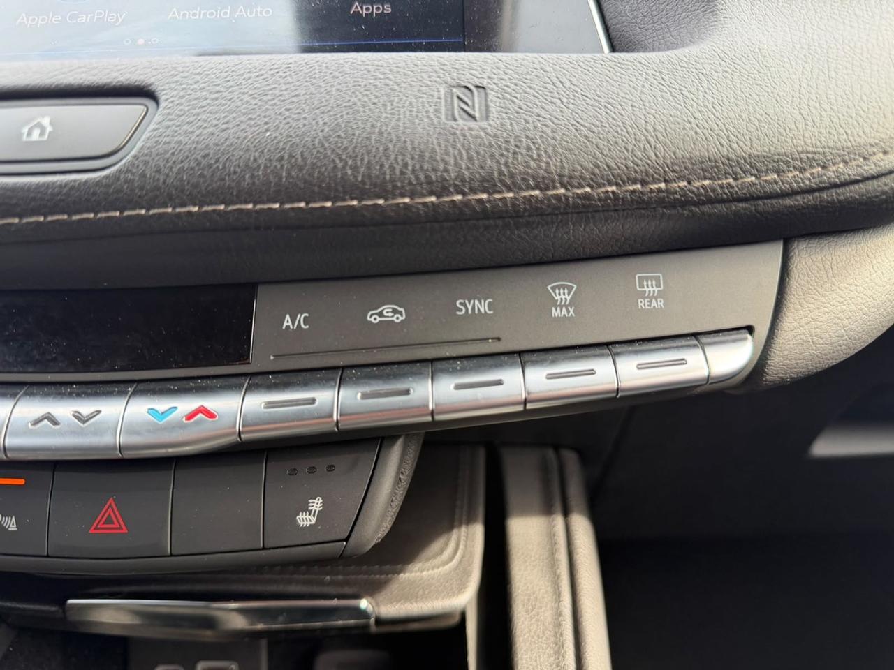 2021 Cadillac XT4 Luxury Photo
