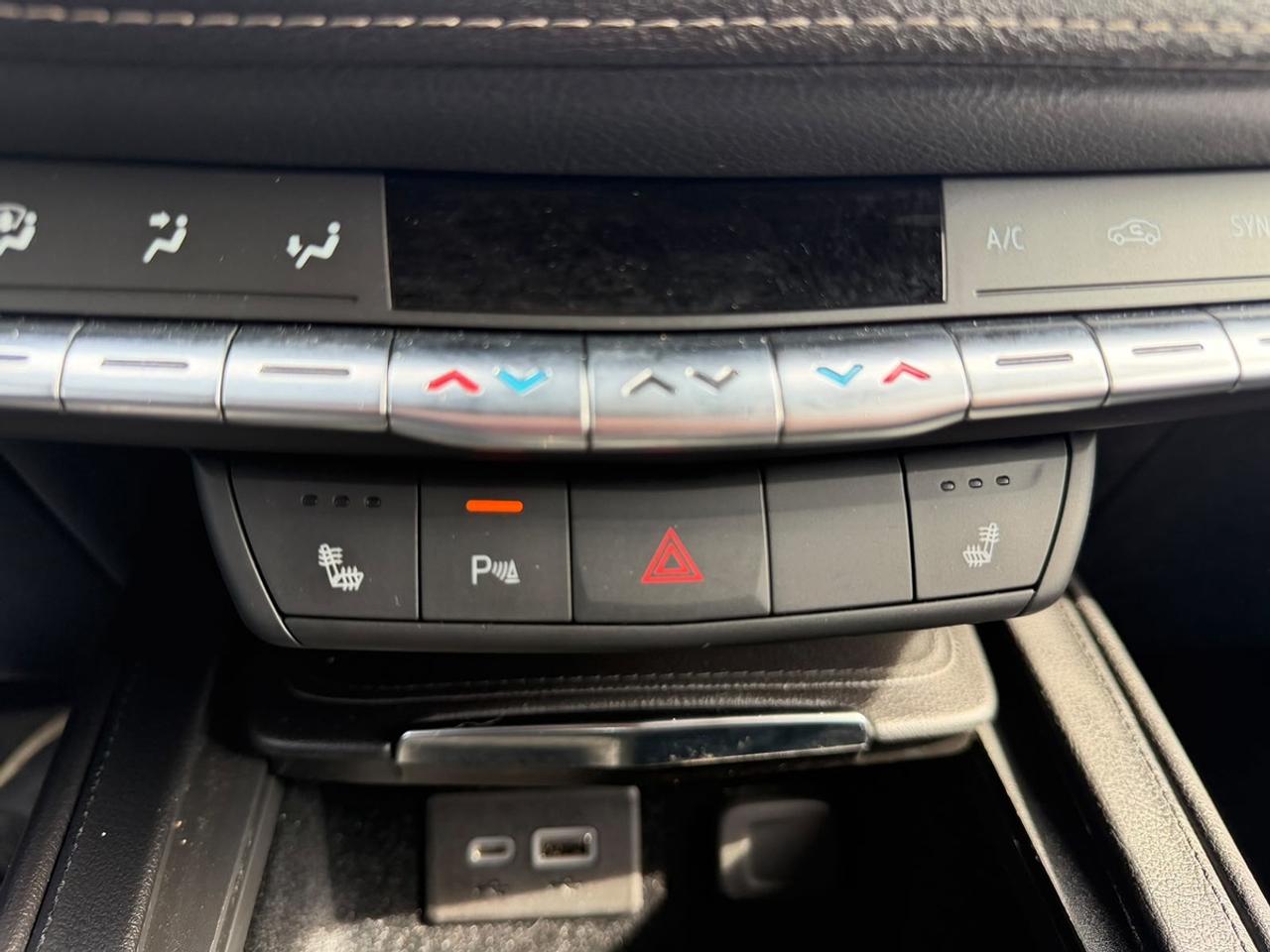 2021 Cadillac XT4 Luxury Photo