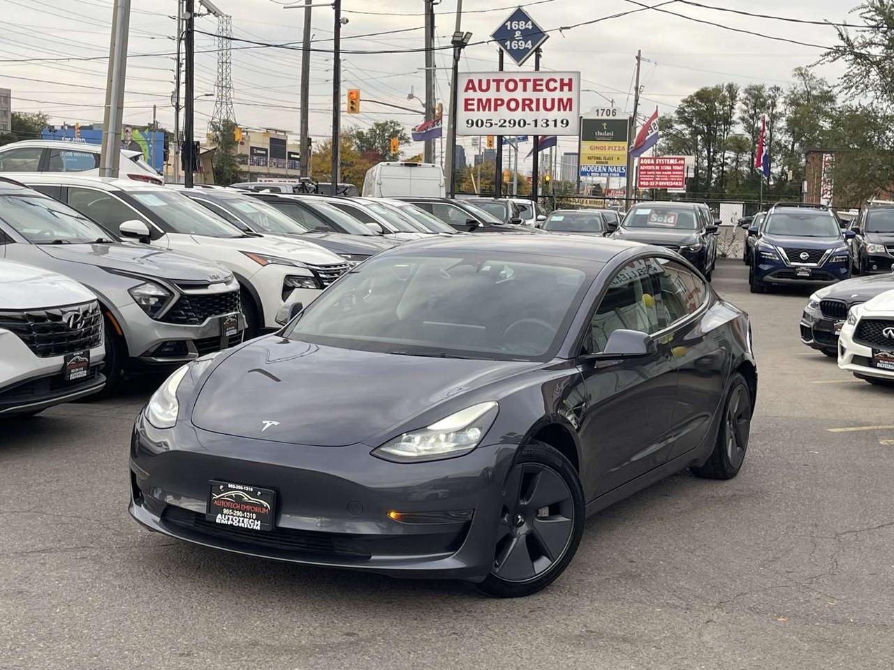 2022 Tesla Model 3 SR Plus   Moonroof   Leather   Blind Spot Cam Photo5