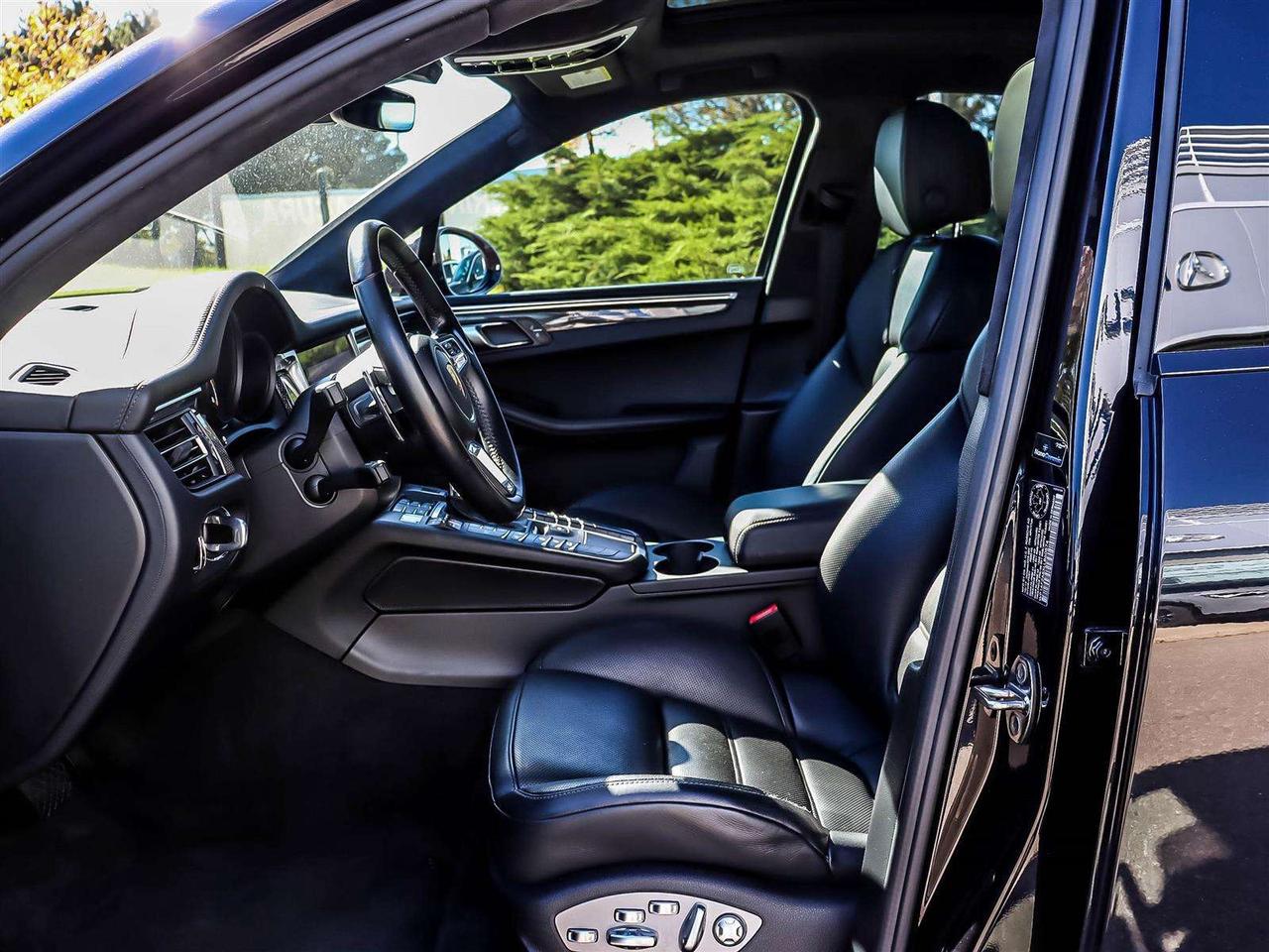 2020 Porsche Macan TURBO   BLACK ALLOYS   BOSE   BSW   PANO ROOF   NA Photo
