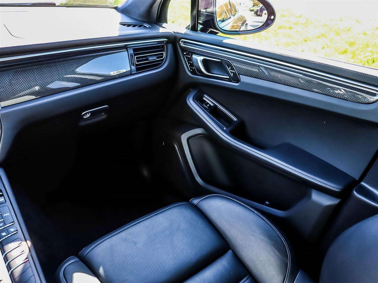 2020 Porsche Macan TURBO   BLACK ALLOYS   BOSE   BSW   PANO ROOF   NA Photo