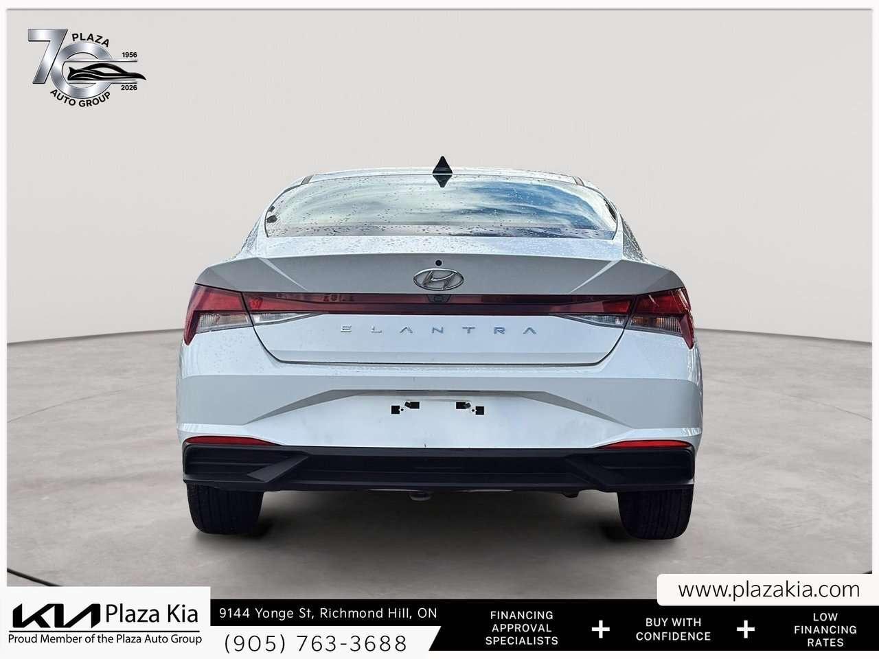 2023 Hyundai Elantra Preferred IVT Photo
