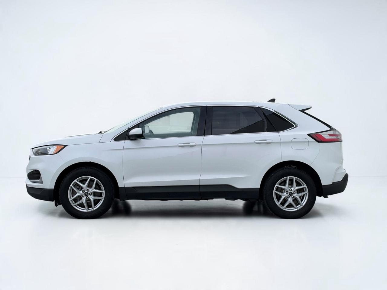 2023 Ford Edge SEL Photo