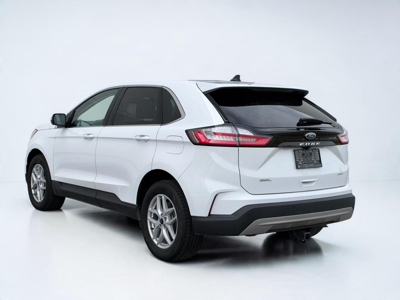 2023 Ford Edge SEL Photo