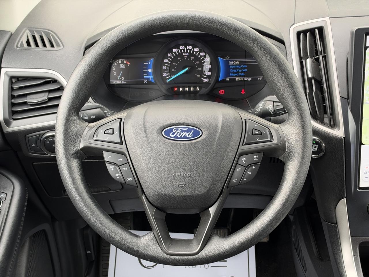 2023 Ford Edge SEL Photo