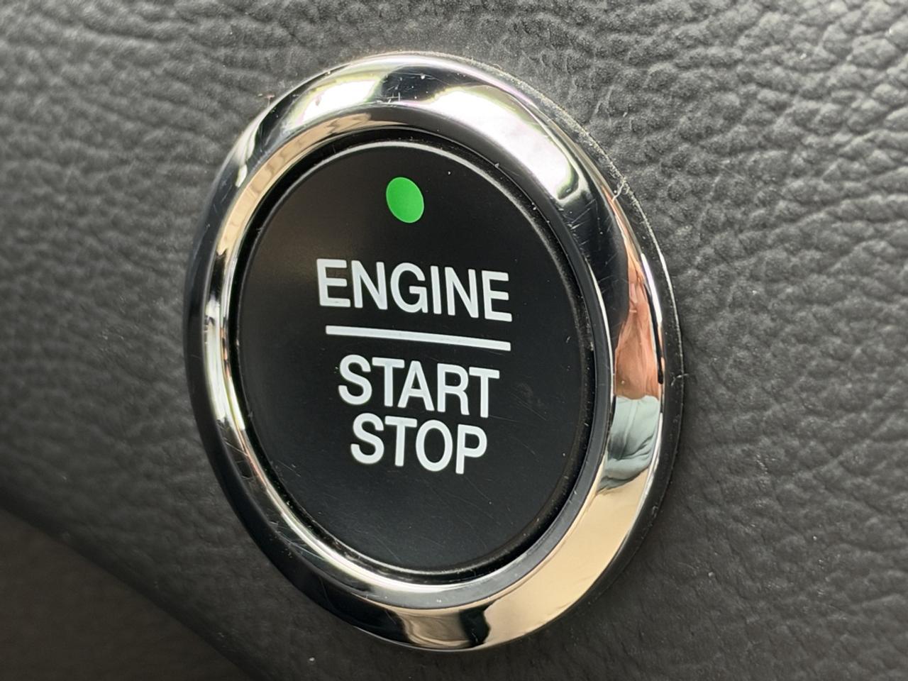 2023 Ford Edge SEL Photo