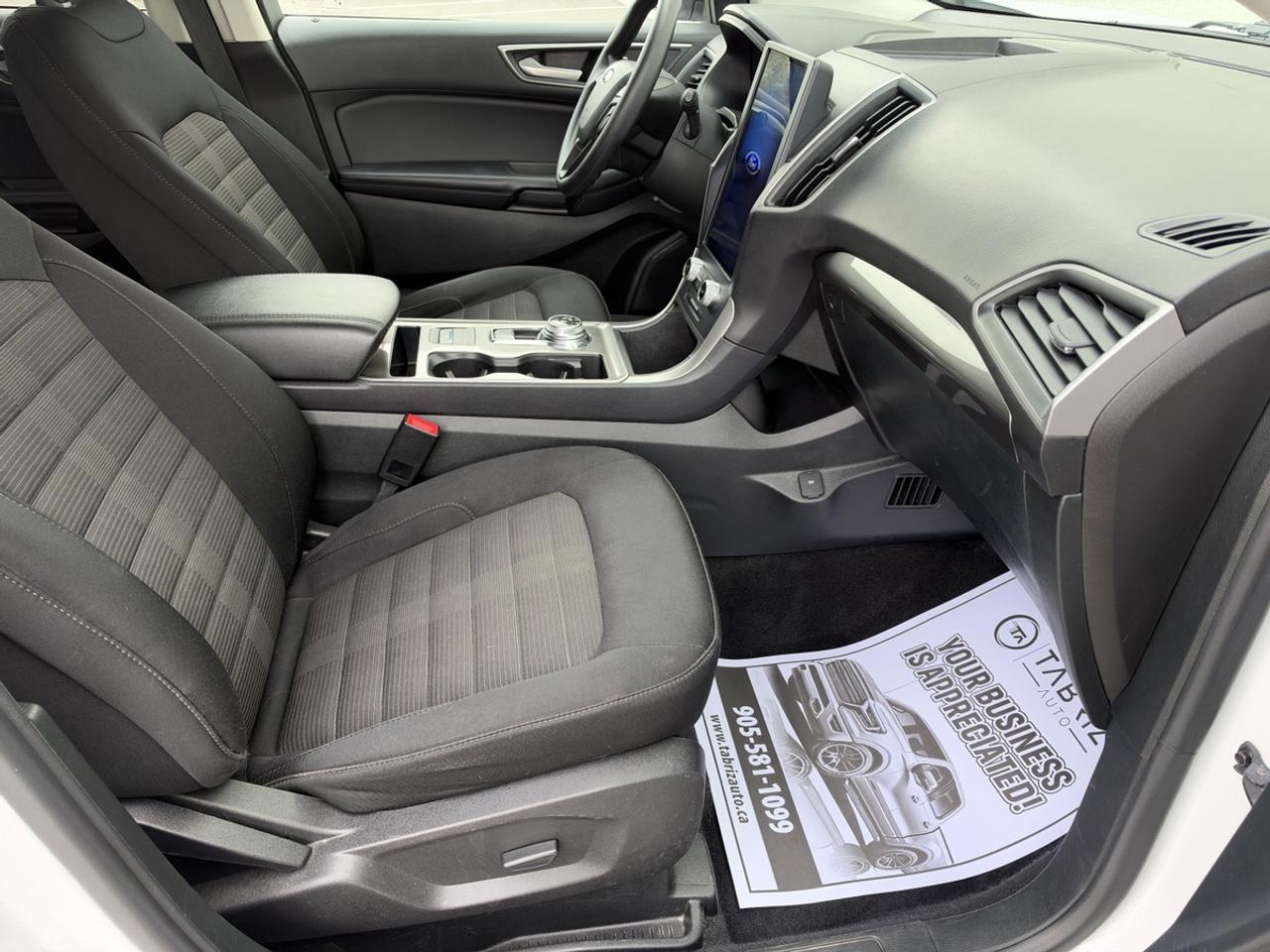 2023 Ford Edge SEL Photo
