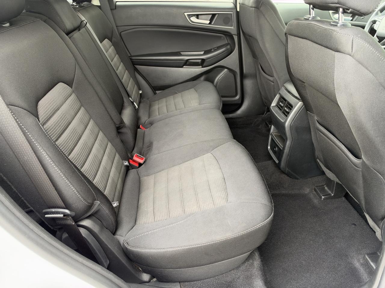 2023 Ford Edge SEL Photo