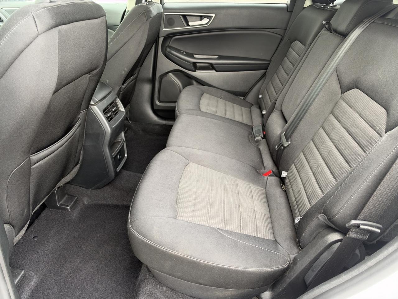 2023 Ford Edge SEL Photo