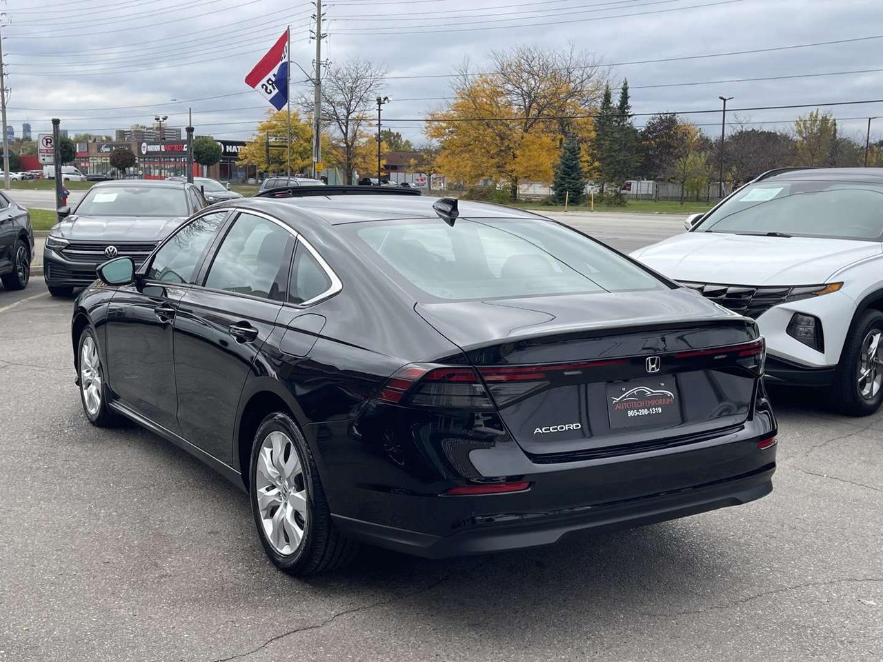 2023 Honda Accord EX   Honda Sensing   Sunroof   Push Start Photo3