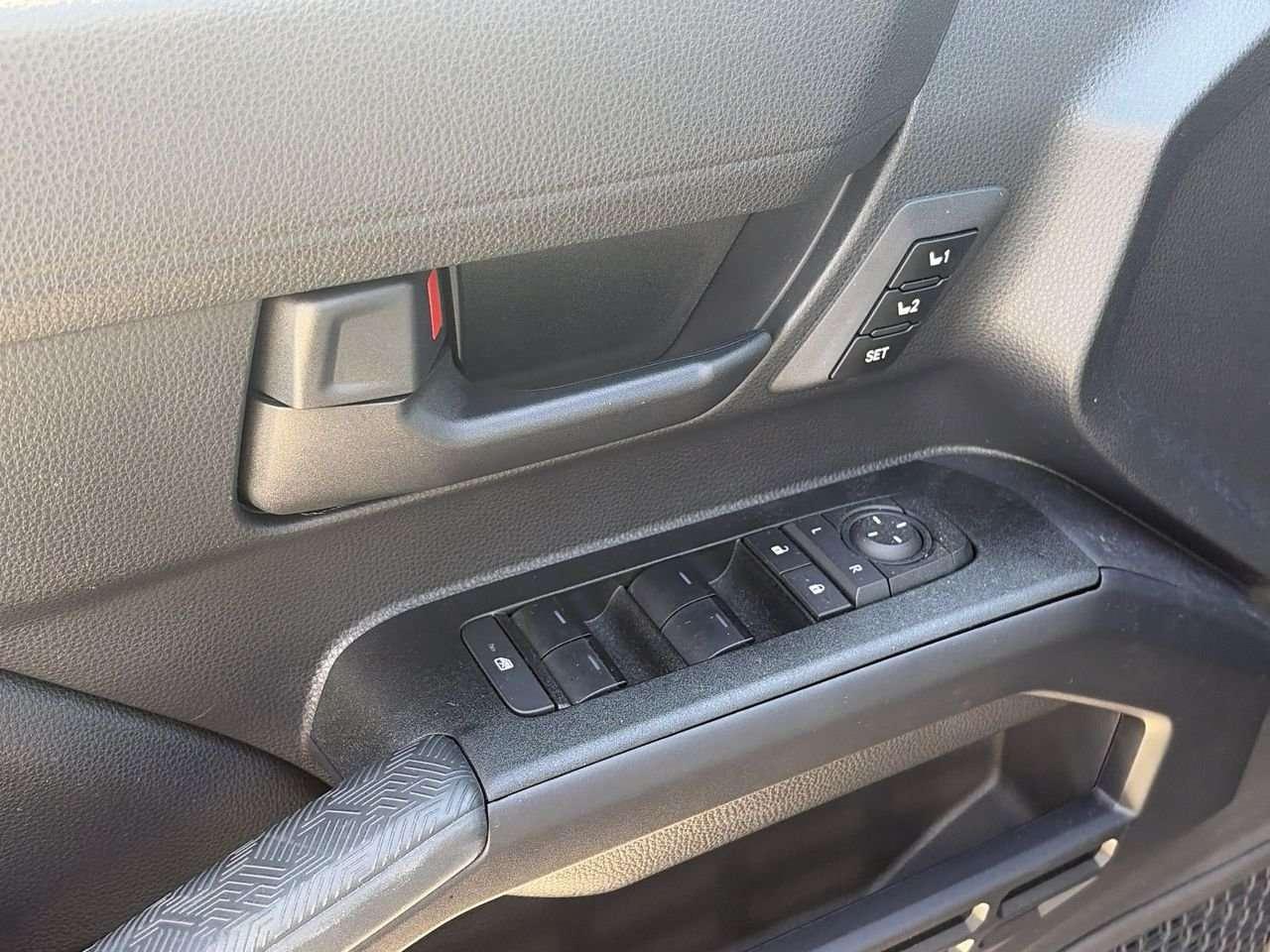 2025 Toyota 4Runner TRD Off Road FINANCED PRICE ADVERTISED    CLOTH   WIRELESS CARPLAY/ANDROID AUTO   RUNNING BOARDS   HEAT SEATS Photo